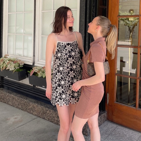 selling this cute mini dress! - Picture 3 of 3